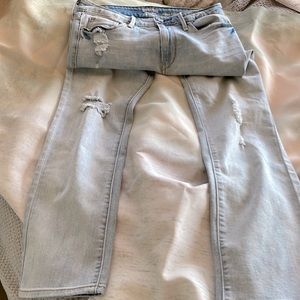 Levi’s Signature distressed jeans